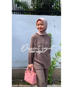 Ilona - Yeji One Set 2in1 Wanita Muslim Setelan Blus Dan Celana Matt Rajut Knit Korean Style