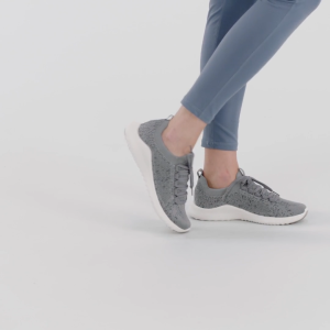 Giày sức khỏe nữ Aetrex Carly Navy - Giày thể thao xỏ mềm nhẹ hỗ trợ ổn định trục chân khi hoạt động