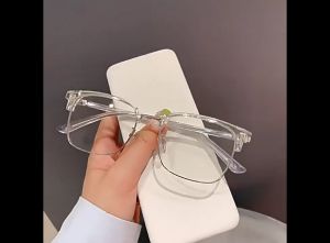 CHARMRAY TR90 Square Framed Photochromic Anti Radiation Eyeglasses for Women and Men Individual Shape Interchangeable Lenses