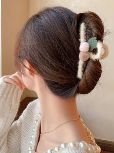 Elegant Large Plush Hair Claw Clip Autumn Winter Shark Clip Womens Back of Head Cherry Fluffy Hair Card Stock Hair Accessories