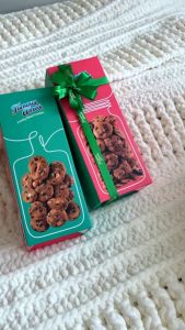 Famous Amos Delight Box 240g Cookies - Wedding Engagement Kahwin Nikah Hantaran Party Gift Corporate Event