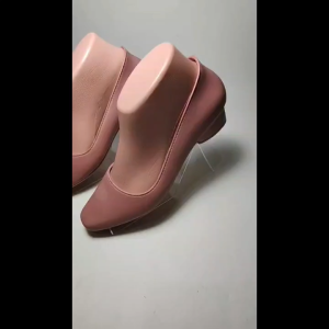 Jelly Shoes Plain Hak Ujung Persegi MKY 053 37-41