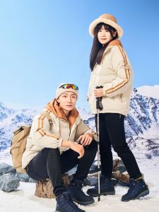 Mens Winter Snow Boots Anti-Slip Thickened Warm Wool Leather Integrated Cold Resistant Boots Sport Style Short Tube Rubber Sole