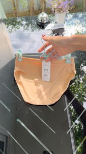 รหัส HUZB1010 HUZ23012 Sabina กางเกงชั้นใน เบสิค ทรงบิกินี่ รหัส HUZB1010CD สีเนื้อเข้ม HUZB1010BK สีดำ