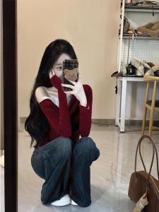 Christmas Theme Lace Splicing Long Sleeve Base Shirt Womens Autumn Winter Design Pure Desire Slimming Short Top Korean Style Commute Fashion