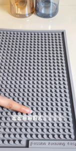 💟SOLUTION65💟 1cm Thick Silicone Bar Mat Silicone Coffee Mat with Raised Edges Countertop Mat Coffee Maker Pad Espresso Machine Mat Heat Resistant Mat Dish Drying Mat Water Cooler Mat Silicone Water Dispenser Mat Spill-Proof Mat Waterproof Tray