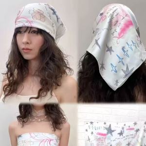 ผ้าพันคอไหมลายฮิปฮอปสไตล์อเมริกันสำหรับผู้หญิง หัวเข็มขัดประดับคอ ผ้าพันคอ ชุดเต้นรำสตรีท ผ้าคลุมหน้าอก แฟชั่นฤดูร้อน 2025