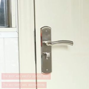 Portable Door Lock Safety Latch Metal Lock Home Room Hotel Anti Theft Security Lock Travel Door Stop Alarm 便携式门扣锁门锁 防盗锁 挂锁