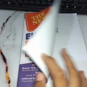 THE NEW English Dictionary - Sinarsindo Utama
