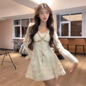 CHANGTONG | Unique V-Neck Fitted Short Dress for Sweet and Gentle Style
