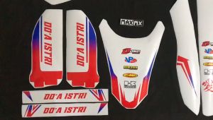 Decal Stiker Full Body KLX 150 BF Warna Putih Merah