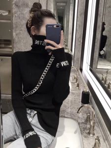 เสื้อไหมพรมคอเต่าใส่ด้านในสำหรับฤดูใบไม้ผลิและฤดูใบไม้ร่วงแบบใหม่เสื้อตัวในผู้หญิงเสื้อไหมพรมเข้ารูปลายตัวอักษรใส่แล้วดูผอมเพรียวเสื้อผ้าถักแขนยาว