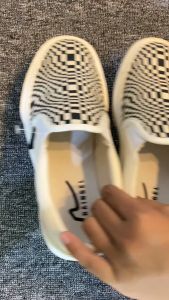 RAINGEL Sepatu Lokal - Slip On Wrap Checkher/Catur Cream