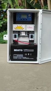 ชุดนอนนาพร้อมกล่องกันน้ำ ชาร์จเจอร์30A 12/24 โวลท์ พร้อม กล่องกันน้ำ พลังงานแสงอาทิตย์ ชุดคอนโทรล โซล่าเซลล์ แถมสายคีบแบต