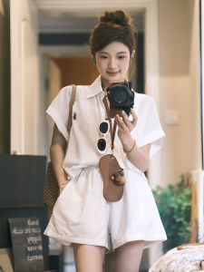 SUSIEYUAN | Bộ đồ hai mảnh phong cách Hàn Quốc mùa hè 2025 Bộ đồ trắng thường ngày cho nữ Bộ đồ cotton ngắn tay cổ polo