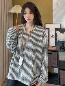 Áo Thun Nam Tay Dài Cổ Chữ V Kẻ Sọc Đen Trắng Phong Cách Mỹ Cổ Điển Mùa Thu Dày Dặn Mặc Trong