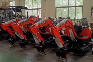 ALAT BERAT EXCAVATOR KAPASITAS 1 TON EKSCAVATOR ( PC10 )