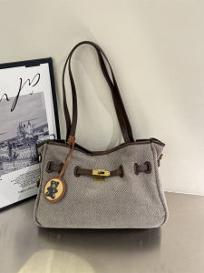 MSHA the Masha 5 2025 New Fashion Woolen Large Underarm Casual Womens Single Shoulder Tote Bag Elegant Coffee Color