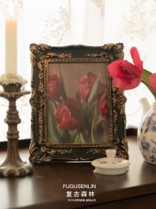 Retro European Vintage Resin Carved Black Frame Picture Frame Home Decoration Wall Artwork Hanging Sculpture Decorative Piece