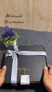 Hampers Gift Box Snack Kado Ulang Tahun Graduation Valentine Anniversary Hadiah