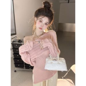 เสื้อถักคอวีแขนยาวทรงสลิมฟิตสำหรับผู้หญิง ฤดูร้อน 2024 เสื้อถักแบบไม่สมมาตร ดีไซน์รูปทรงสัมผัสแบบเปิดหลัง สไตล์หวานๆ