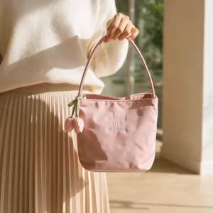 Women’s Bucket Bag Simple Casual Versatile Nylon Underarm Shoulder Handbag