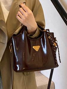 Fashionable Oil Wax Leather Square Handbag Womens Korean Style Multi-Functional Single Shoulder Bag High-End Sensation