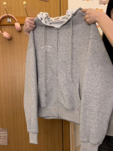 เสื้อแจ็คเก็ตมีฮู้ดปักลายครีมสำหรับผู้หญิง เสื้อคลุมคาร์ดิแกนแบบมีซิป ทรงหลวม แขนยาว ปกติ ฤดูใบไม้ร่วง 2025