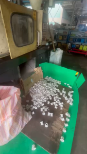 ถ้วยปลูกผักไฮโดรโปนิกส์ สีขาวอย่างดีพลาสติก AAA+ ใช้ซ้ำได้หลายรอบ ถ้วยปลูกผักชุด 1000ใบ