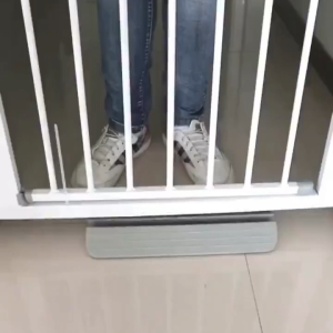 ที่กั้นเด็ก คอกกั้นเด็ก ที่กั้นบันได คอกสุนัข ประตูแมว ปลอดภัย แข็งแรง ใช้งานได้หลายพื้นที่ในบ้าน