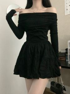 Pure欲一字肩黑色长袖连衣裙 女 春秋 性感 辣妹 小黑裙 气质露肩 生日礼裙 甜辣风 A字裙 单件