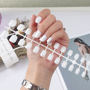 24Pcs/strip Short Square Round Head Glossy Press on Nail Tips Solid Color Acrylic Wear False Nails Polish Fake Nails Art No Glue