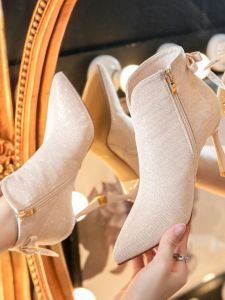 รองเท้าบูทมาร์ตินหัวแหลมส้นบางสำหรับผู้หญิง ฤดูใบไม้ร่วง/ฤดูหนาว รองเท้าบูทแฟชั่นสุดเก๋ รองเท้าบูทส้นสูงแบบอเนกประสงค์ รองเท้าบูทแฟชั่น