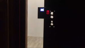 DSU-600 EM Lock Bracket: Secure Mounting Solution for Glass Doors