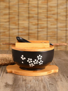 Black Ceramic Noodle Bowl with Lid And Spoon Bamboo Wood Pad Underglaze Color Bowl Large Soup Bowl Retro Style Japanese Design