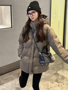 เสื้อแจ็คเก็ตผ้าฝ้ายแบบมีฮู้ดสำหรับผู้หญิง ทรงหลวม แขนยาว ปกติ ฤดูหนาว 2024 ฤดูหนาว 2025 ใหม่ อบอุ่น ยาวปานกลาง แจ็คเก็ตแบบมีฮู้ด