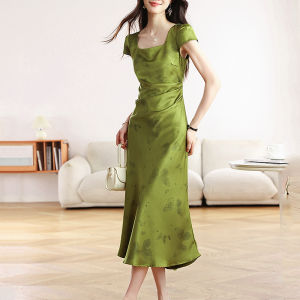DAIXIANGFEIZI | Fit and Flatter Waist-Accentuating Elegant Satin A-Line Mid-Length Dress