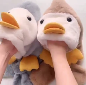 Set mũ trùm đầu liền khăn hình chim cánh cụt cho bé lót bông mềm mịn chống gió giữ ấm cực tốt