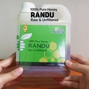 1KG MADU RANDU ASLI MADU MUEZZA Grade A 100% PURE NATURAL HONEY MADU ASLI MURNI ALAMI dari NEKTAR BUNG RANDU dg Rasa Madu Manis & Lembut Pilihan Kesukaan Keluarga sbg Minuman Kesehatan & Kebugaran
