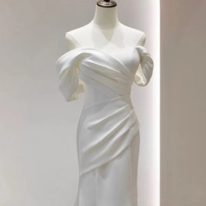 off-Shoulder Satin Light Wedding Dress Bride Minimalist Temperamental Fairy Fishtail French Wedding Veil Trailing Welcome Dress