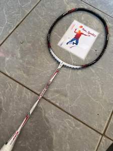 RAKET BADMINTON BULU TANGKIS FELET CARBON WOVEN 18