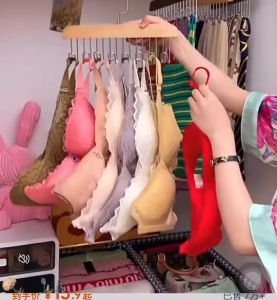 ไม้แขวนเสื้อ8ตะขอ ไม้แขวนแข็งแรง ประหยัดพื้นที่ หมุนได้ 360 องศา พร้อมส่งในไทย