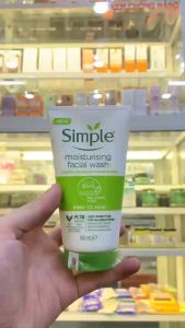 Sữa Rửa Mặt Cấp Ẩm Cho Da Khô Nhạy Cảm Simple Moisturising Facial Wash 150ml Dưỡng Ẩm Cho Da Khỏe Và Mịn Màng BTCosmetic
