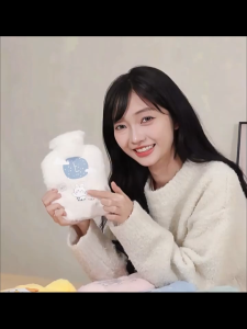 Portable Hot Water Bag Warm Soft Plush Cute Mini Hot Compress Stomach Hand Warmer for Female Students Water Filling Bag