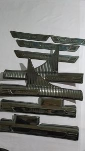 Bộ Ốp Bậc Chân Attrage 2023-2016 Mới Mẫu Titan Xước Cao Cấp