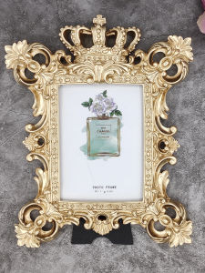 รูปภาพตกแต่งสไตล์ยุโรปแบบเรียบง่ายพร้อมรูปทรงครึ่งวงกลมหรูหรา ขอบรูปทรงมงกุฎ เครื่องประดับตกแต่งบ้านสไตล์ฝรั่งเศส