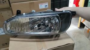 J111S01 HEAD LAMP NISSAN UD CONDOR PKC8E TRUCK
