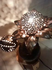 โคมไฟต้นบัวตูม บัวบาน งานกะลามะพร้าว