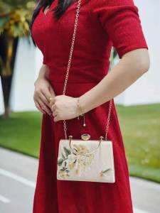 Retro Chinese Style Embroidered Handbag Wedding Banquet Clutch Bag for Mother of the Bride New Design Silk Material Small Size