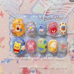 Handmade Wearable Nail Art Winnie the Pooh And Jumping Tiger Cartoon Design Bright Color Ice Transparent Shiny Short Nails